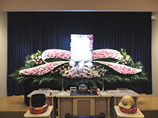 上尾市・伊奈町の葬儀社　商工葬祭 | 花祭壇