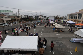 11月12日毎年恒例の文化祭に出店