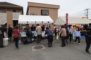 11月12日毎年恒例の文化祭に出店