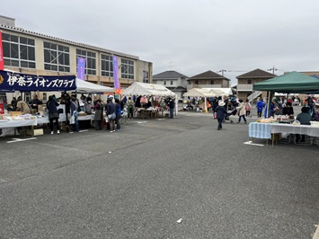 11月12日毎年恒例の文化祭に出店